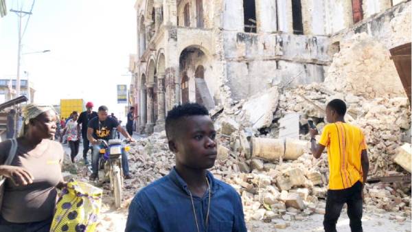 எத்தனை பேர்