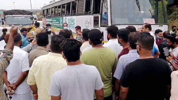 தமிழ்நாடு-பெங்களூர் தமிழ்நாடு-பெங்களூர்