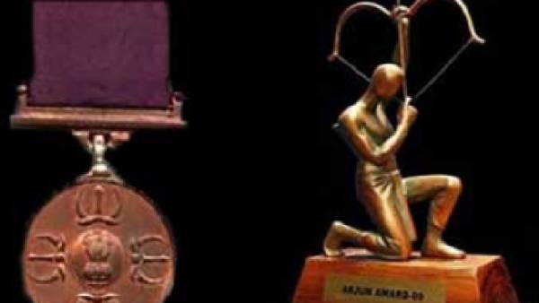 அதிருப்தி குரல்கள் அதிருப்தி குரல்கள்