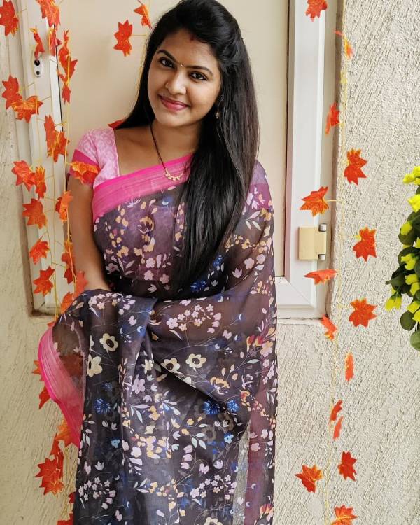  கருப்பு அழகி தான் 