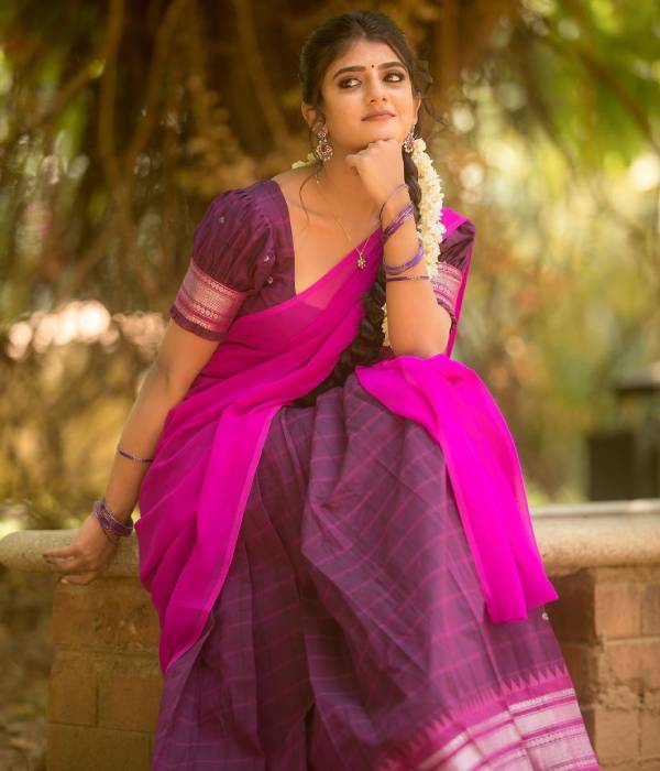 அந்தப் பூவாசம் இங்க வரைக்கும் வீசுது 