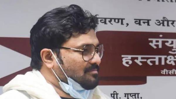 அரசியலில் தொடர்வேன் அரசியலில் தொடர்வேன்