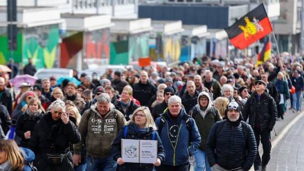 போராட்டம் போராட்டம்