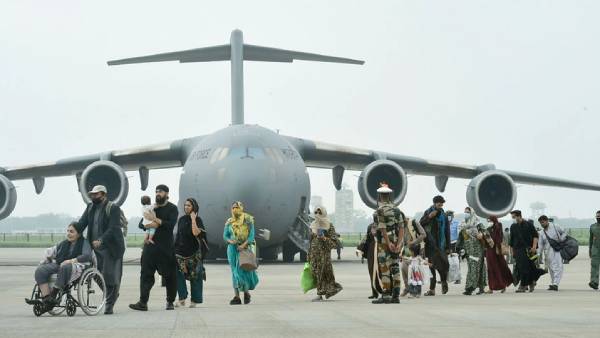 ஆப்கானிஸ்தான் 