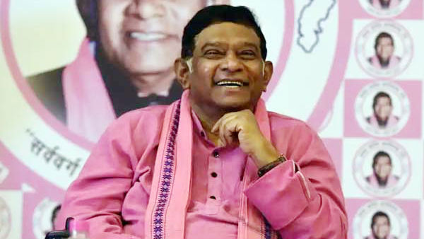 சாதாரண விவசாய குடும்பம் 