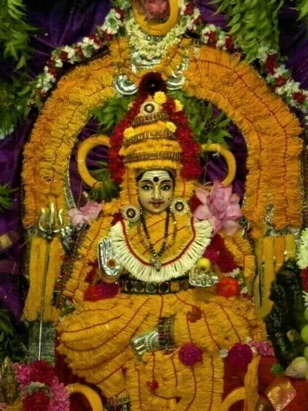 அம்மன் ஆலயங்களில் வளைகாப்பு அம்மன் ஆலயங்களில் வளைகாப்பு