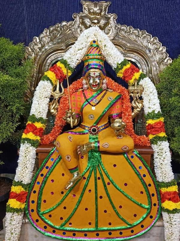 வளையல் வாங்கிக் கொடுங்க வளையல் வாங்கிக் கொடுங்க