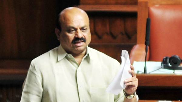 பசுவராஜ் பொம்மை பிடிவாதம் பசுவராஜ் பொம்மை பிடிவாதம்