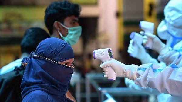 தினசரி கொரோனா பாதிப்பு தினசரி கொரோனா பாதிப்பு