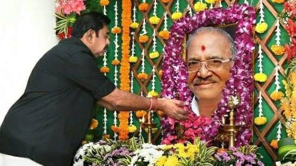 அதிமுக கொடி பொருத்திய கார் 