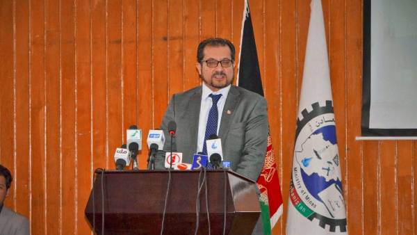 முன்னாள் அமைச்சர் 