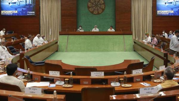 இந்தியர்களுக்கு முன்னுரிமை 