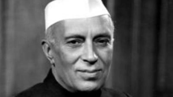  பிரதமர் நேரு