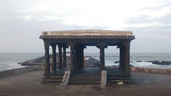  வெறிச்சோடிய கன்னியாகுமரி