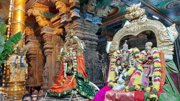 ஆடி வீதியில் அற்புத திருவிளையாடல் 