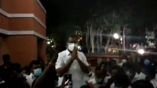  ரெய்டுக்கு எதிர்ப்பு