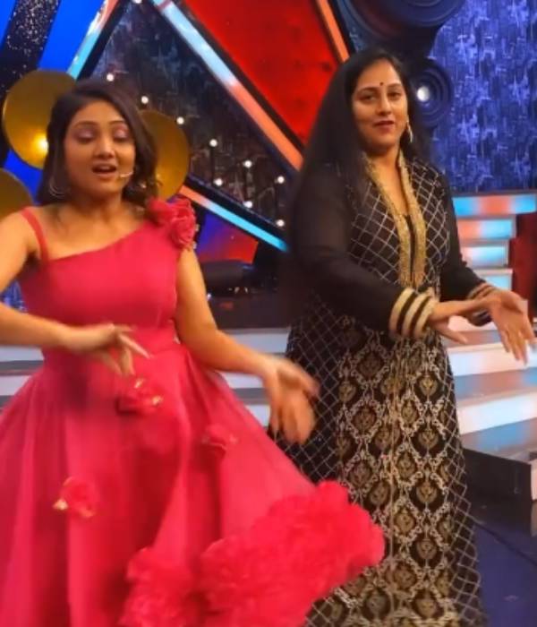 ஒரே சைஸில் இருக்காங்களே 