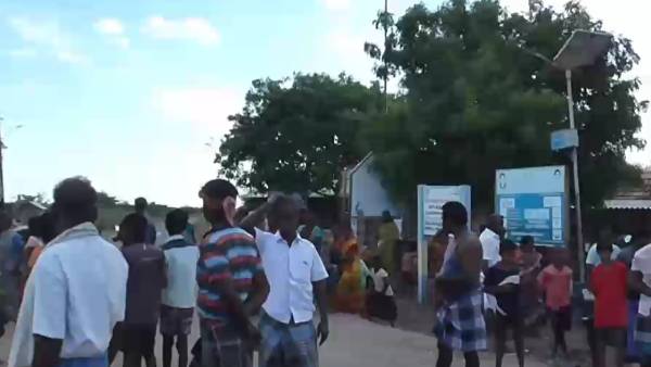 பணத்தை தருகிறோம் 