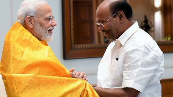 மோடி சாதி பெயர் தானே 