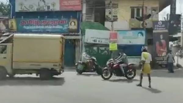 கன்னத்தில் அறைந்த முத்துச்சாமி கன்னத்தில் அறைந்த முத்துச்சாமி