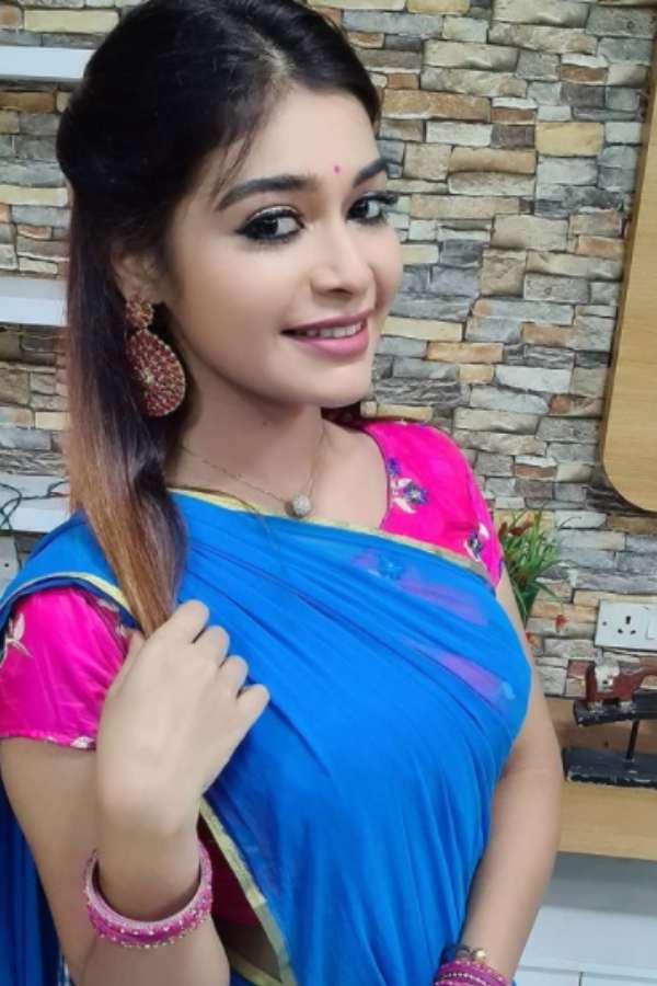  களைகட்டும் தர்ஷா குப்தா