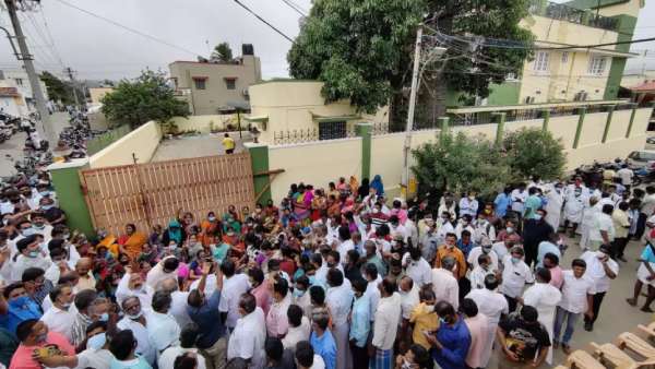 வேலுமணி ரெய்டு 