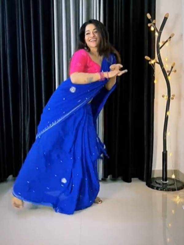 வளைவு நெளிவு தான் ஸ்பெஷல்