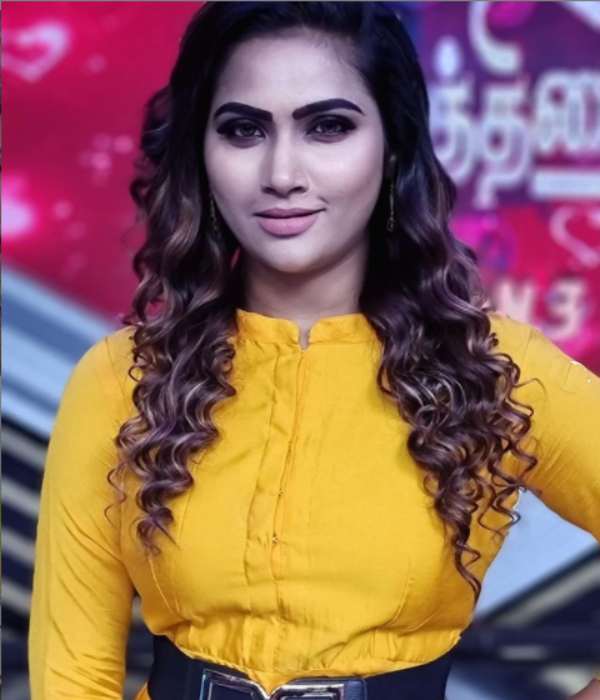 குழந்தையும் பிறந்தாச்சி 