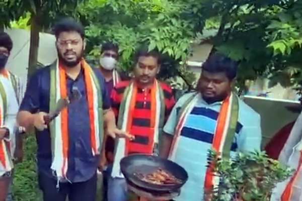 காங்கிரஸ் கட்சியினர் 