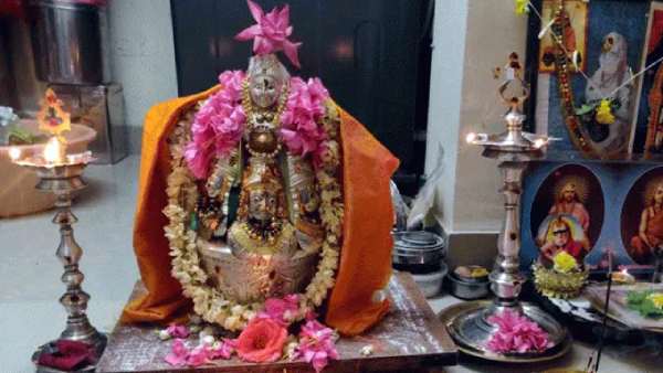 Varalakshmi Nonbu 2021: Varalakshmi 108 mantras for luck wealth and Prosperity 