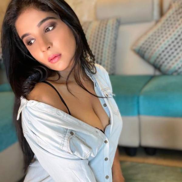 ரசிகர்களின் படை கூடிப்போச்சு