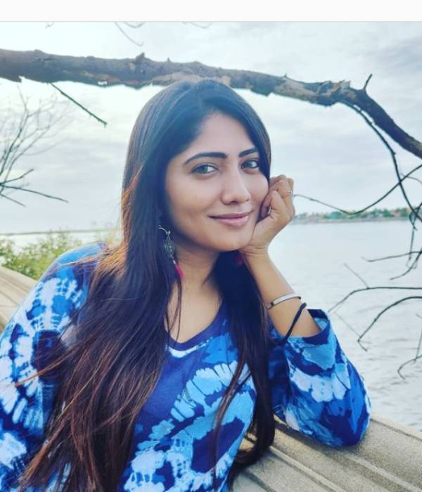 வேற மாதிரி ஃபீலிங் தான்