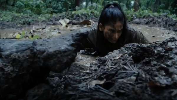 பாக்கும்போதே புல்லரிக்குது 