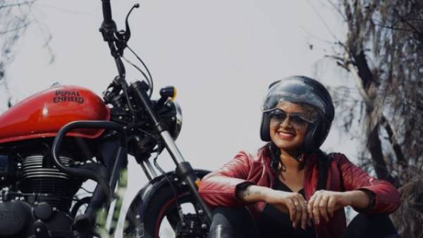 ரசிகர்களின் அன்புத்தொல்லை