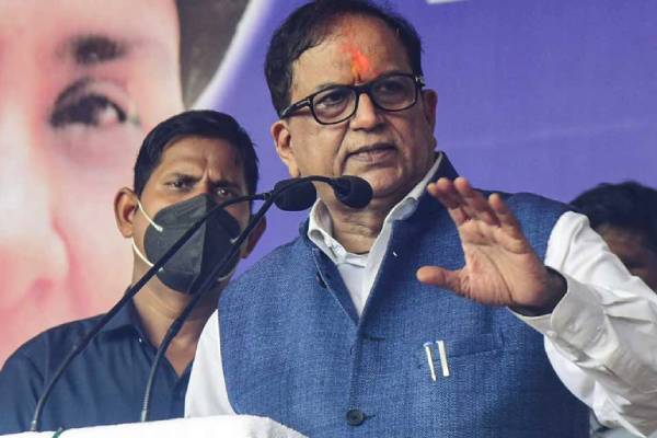 பிராமணர்-தலித்துகளுக்கு எதிரான அரசு 