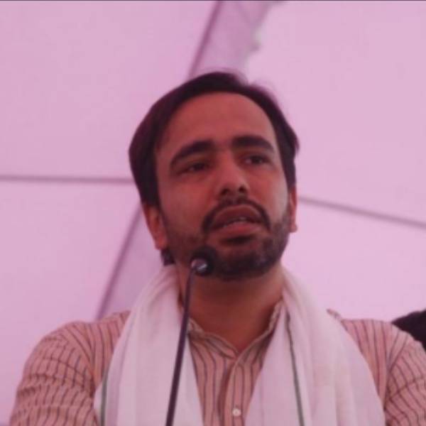 தகிக்கும் களம் 