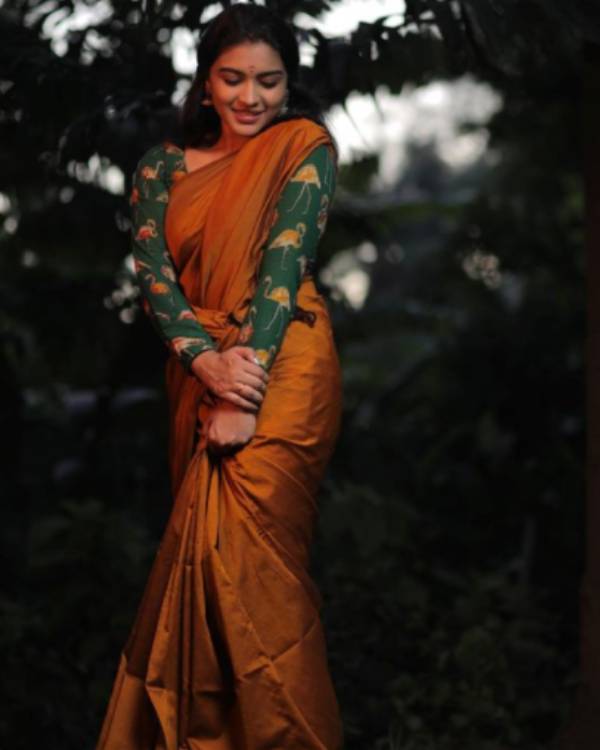 சப்போர்ட் கொடுக்கும் ரசிகர்கள் சப்போர்ட் கொடுக்கும் ரசிகர்கள்