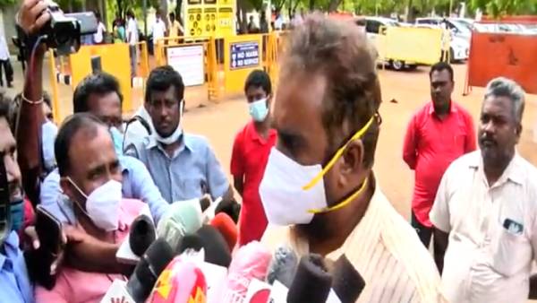 தூத்துக்குடி விமான நிலையத்தில் பேட்டி 