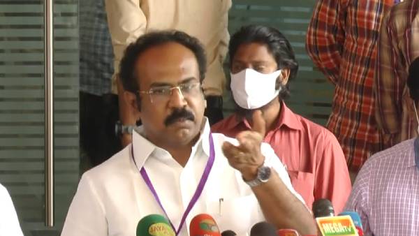 வெளிநடப்பு 