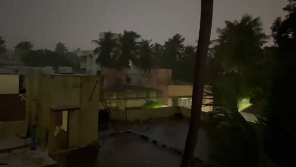 heavy rain in various parts of Chennai and suburbs