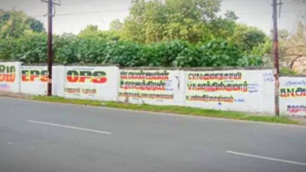 பாலங்களின் பெயர் பலகைகள் ரொம்ப முக்கியம் பாலங்களின் பெயர் பலகைகள் ரொம்ப முக்கியம்