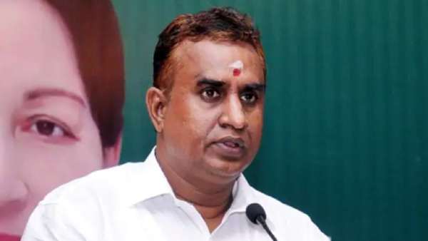எஸ்.பி வேலுமணியிடம் விசாரணை 