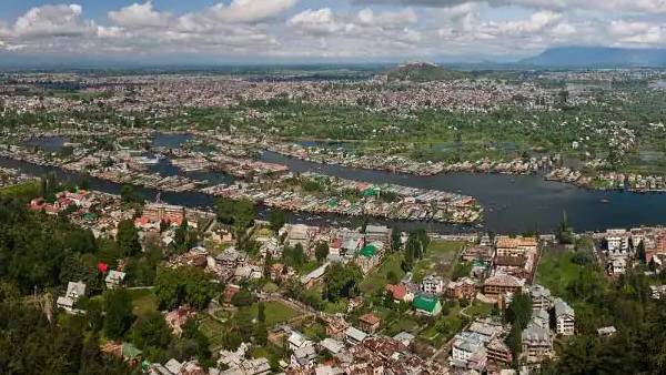 காஷ்மீரில் அரசியல் நடவடிக்கைகள் 