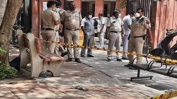 பாதுகாப்பு