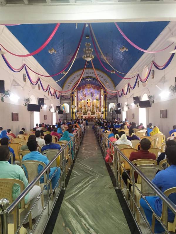 மக்களுக்கு ஆசி