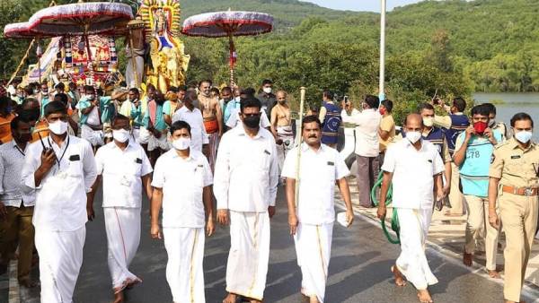 ஆன்லைனின் முன்பதிவு ஆன்லைனின் முன்பதிவு