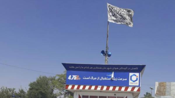  போலீஸ் தலைமையகம் 