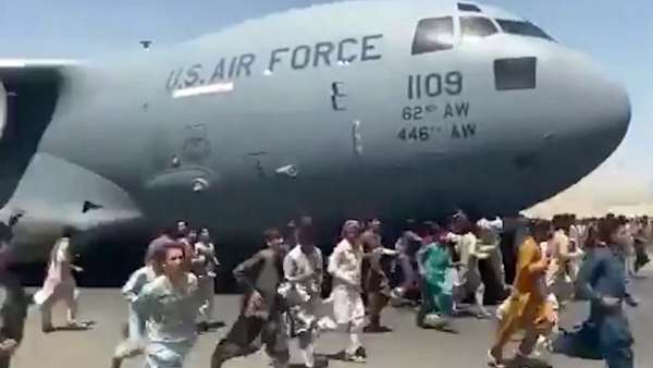 விமானப்படை மீட்க வேண்டும் விமானப்படை மீட்க வேண்டும்