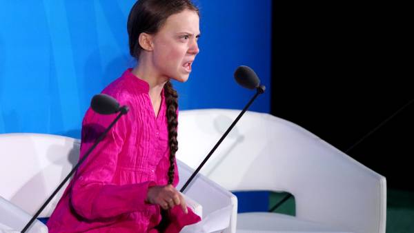  எவ்ளோ தைரியம்