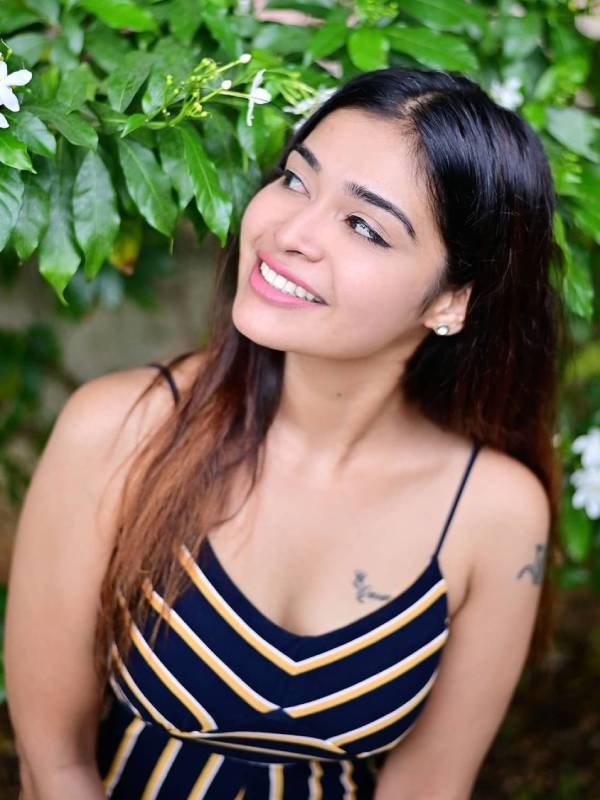 சமூக வலைத்தளத்தில் ஆக்டிவ் சமூக வலைத்தளத்தில் ஆக்டிவ்